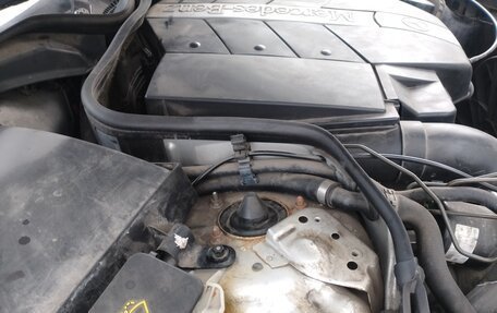 Mercedes-Benz E-Класс, 2002 год, 410 000 рублей, 17 фотография