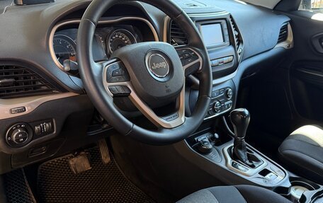 Jeep Cherokee, 2014 год, 1 400 000 рублей, 13 фотография