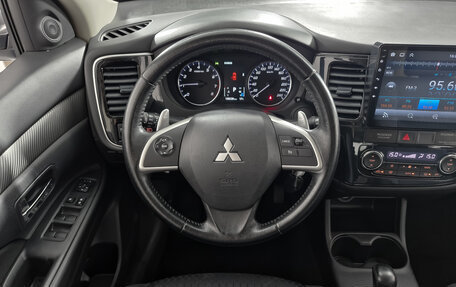 Mitsubishi Outlander III рестайлинг 3, 2012 год, 1 327 000 рублей, 18 фотография