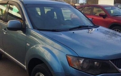 Mitsubishi Outlander III рестайлинг 3, 2007 год, 800 000 рублей, 1 фотография