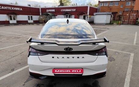 Hyundai Elantra, 2021 год, 2 300 000 рублей, 7 фотография
