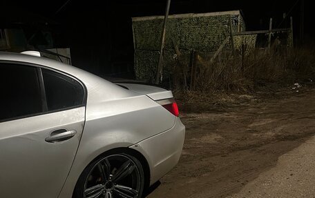 BMW 5 серия, 2004 год, 950 000 рублей, 3 фотография