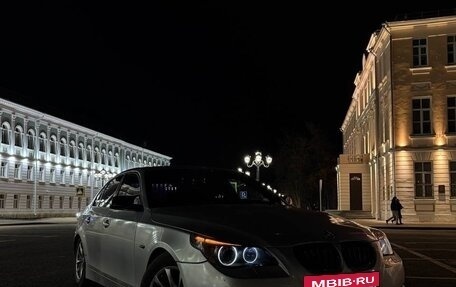 BMW 5 серия, 2004 год, 950 000 рублей, 8 фотография