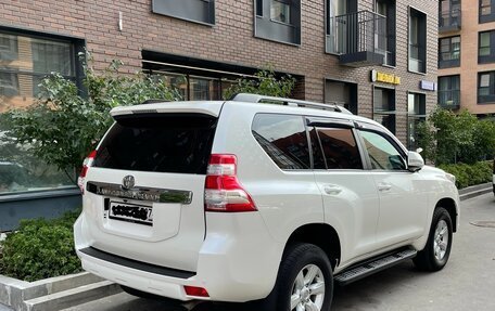Toyota Land Cruiser Prado 150 рестайлинг 2, 2015 год, 3 200 000 рублей, 4 фотография
