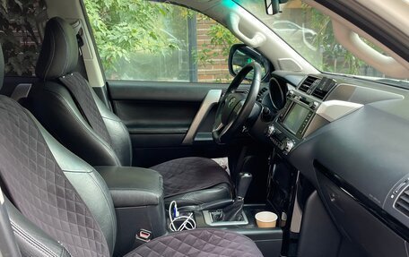 Toyota Land Cruiser Prado 150 рестайлинг 2, 2015 год, 3 200 000 рублей, 7 фотография