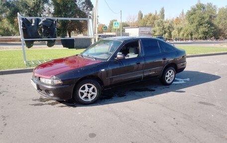 Mitsubishi Galant VIII, 1994 год, 150 000 рублей, 2 фотография