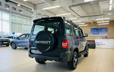 ЛуАЗ Patriot, 2022 год, 1 599 000 рублей, 6 фотография