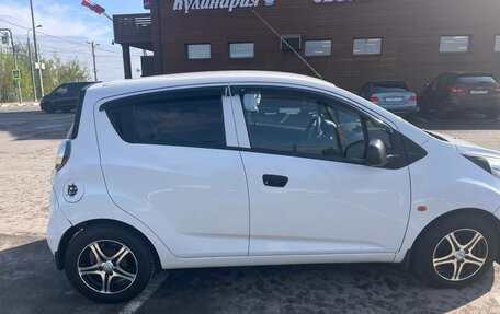 Chevrolet Spark III, 2012 год, 550 000 рублей, 2 фотография