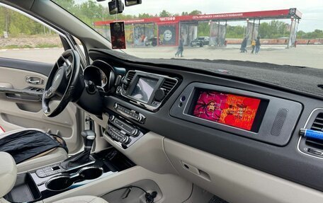 KIA Carnival III, 2019 год, 4 000 000 рублей, 4 фотография