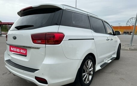 KIA Carnival III, 2019 год, 4 000 000 рублей, 5 фотография