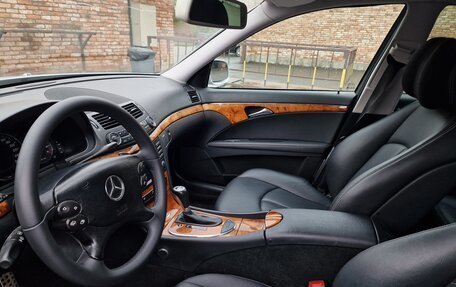 Mercedes-Benz E-Класс, 2008 год, 1 700 000 рублей, 5 фотография