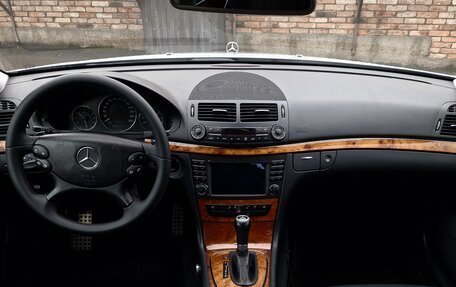 Mercedes-Benz E-Класс, 2008 год, 1 700 000 рублей, 6 фотография