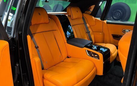 Rolls-Royce Phantom VIII, 2024 год, 92 000 000 рублей, 2 фотография