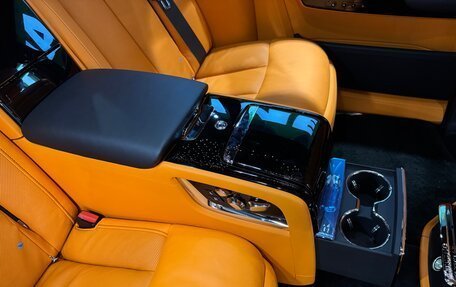 Rolls-Royce Phantom VIII, 2024 год, 92 000 000 рублей, 15 фотография