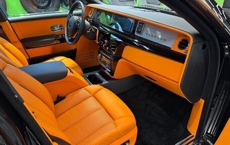 Rolls-Royce Phantom VIII, 2024 год, 92 000 000 рублей, 10 фотография