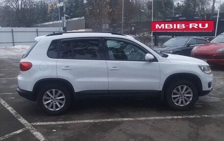 Volkswagen Tiguan I, 2014 год, 900 000 рублей, 4 фотография