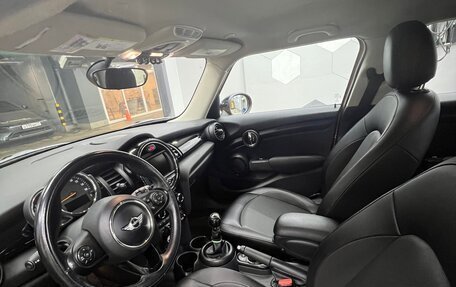 MINI Hatch, 2016 год, 1 500 000 рублей, 12 фотография