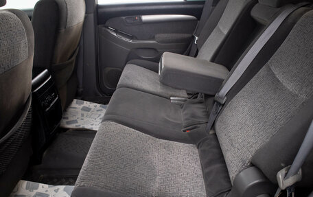 Toyota Land Cruiser Prado 120 рестайлинг, 2005 год, 1 899 000 рублей, 19 фотография