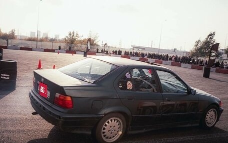 BMW 3 серия, 1994 год, 300 000 рублей, 1 фотография