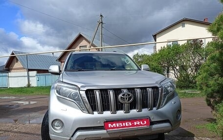 Toyota Land Cruiser Prado 150 рестайлинг 2, 2017 год, 4 100 000 рублей, 1 фотография