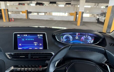 Peugeot 5008 II, 2017 год, 1 610 000 рублей, 28 фотография