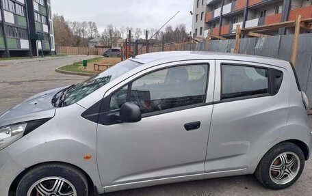 Chevrolet Spark III, 2011 год, 480 000 рублей, 4 фотография