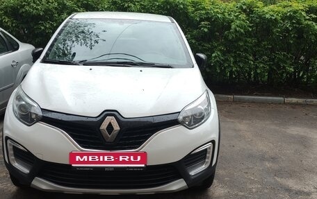 Renault Kaptur I рестайлинг, 2019 год, 1 200 000 рублей, 10 фотография