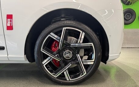Rolls-Royce Cullinan, 2025 год, 92 000 000 рублей, 8 фотография