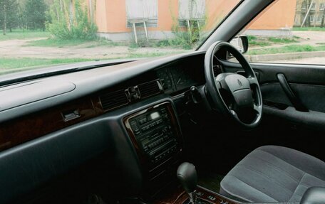Toyota Crown, 2000 год, 1 200 000 рублей, 10 фотография