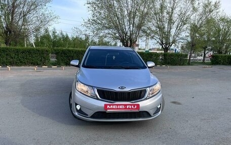 KIA Rio III рестайлинг, 2014 год, 850 000 рублей, 2 фотография