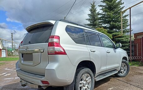 Toyota Land Cruiser Prado 150 рестайлинг 2, 2017 год, 4 100 000 рублей, 8 фотография