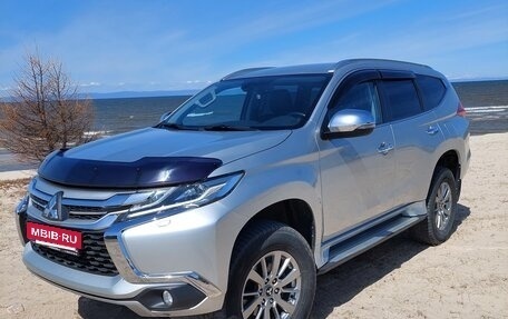 Mitsubishi Pajero Sport III рестайлинг, 2018 год, 3 150 000 рублей, 7 фотография