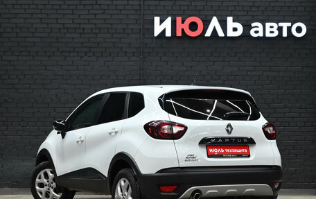 Renault Kaptur I рестайлинг, 2017 год, 1 300 000 рублей, 4 фотография