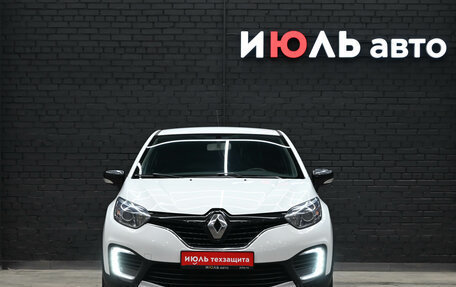 Renault Kaptur I рестайлинг, 2017 год, 1 300 000 рублей, 2 фотография