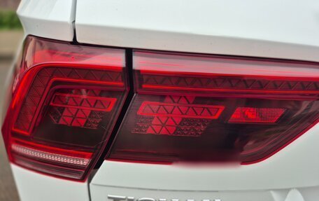 Volkswagen Tiguan II, 2019 год, 2 600 000 рублей, 17 фотография