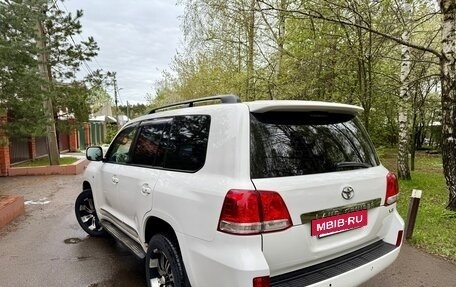 Toyota Land Cruiser 200, 2010 год, 2 600 000 рублей, 2 фотография