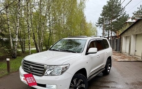 Toyota Land Cruiser 200, 2010 год, 2 600 000 рублей, 3 фотография