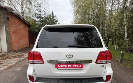 Toyota Land Cruiser 200, 2010 год, 2 600 000 рублей, 19 фотография