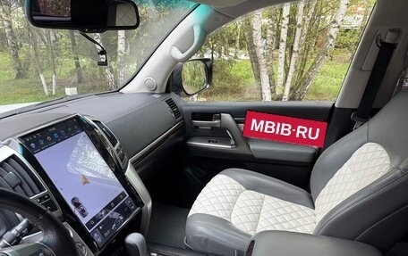 Toyota Land Cruiser 200, 2010 год, 2 600 000 рублей, 7 фотография