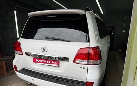 Toyota Land Cruiser 200, 2010 год, 2 600 000 рублей, 22 фотография