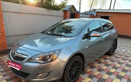 Opel Astra J, 2012 год, 780 000 рублей, 4 фотография