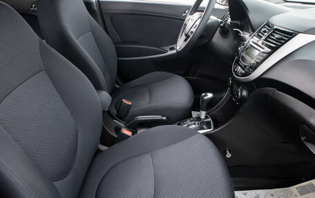 Hyundai Solaris II рестайлинг, 2013 год, 1 099 000 рублей, 21 фотография