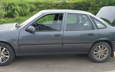 Opel Vectra A, 1995 год, 150 000 рублей, 2 фотография
