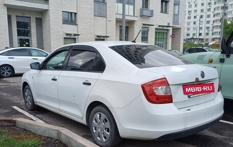 Skoda Rapid I, 2015 год, 700 000 рублей, 3 фотография