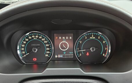 Jaguar XF I рестайлинг, 2012 год, 1 590 000 рублей, 13 фотография