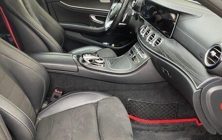 Mercedes-Benz E-Класс, 2018 год, 3 700 000 рублей, 21 фотография