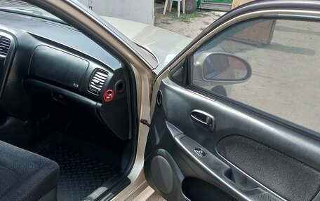 Hyundai Sonata IV рестайлинг, 2004 год, 375 000 рублей, 18 фотография
