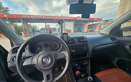Volkswagen Polo VI (EU Market), 2011 год, 700 000 рублей, 7 фотография