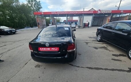 Volkswagen Polo VI (EU Market), 2011 год, 700 000 рублей, 2 фотография