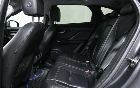 Jaguar F-Pace, 2017 год, 2 850 000 рублей, 12 фотография